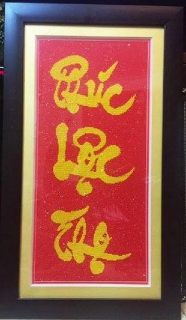Đấu giá ủng hộ quỹ xây cầu từ thiện cho bà con nghèo vùng sâu. Đấu giá ủng hộ quỹ xây cầu từ thiện cho bà con nghèo vùng sâu.