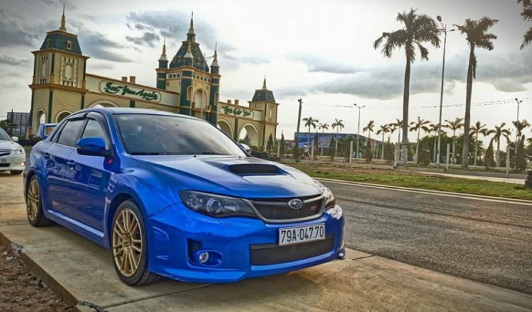 Giúp em phân biệt WRX vs STI.