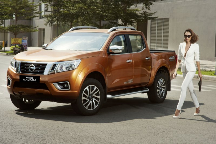 Nissan áp dụng giá bán lẻ mới cho Nissan NP300 Navara