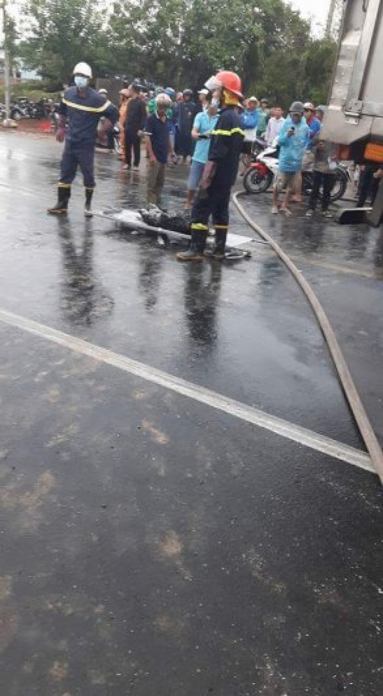 Tai nạn kinh hoàng thiêu chết 14 người tại Bình Thuận. Tai nạn kinh hoàng thiêu chết 14 người tại Bình Thuận.