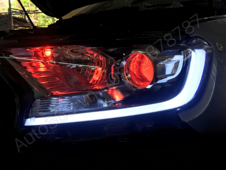 Ford Wildtrak 2016: Độ đèn bi Audi Q5 2016, Mở đèn công nghệ mới ko cắt choá, dùng path cố định !