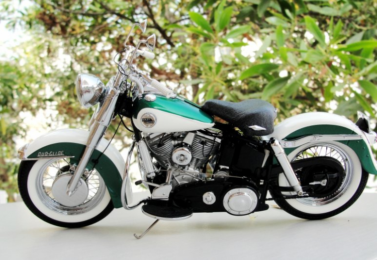 Gia Tài Vô Giá - Huyền Thoại Harley Davidson Duo-Glide