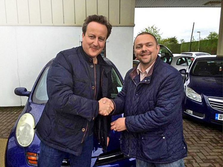 Thủ tướng Anh mua Nissan Micra giá 49,5 triệu đồng