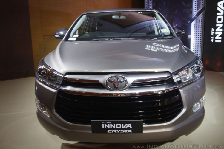 Toyota Innova Crysta có hơn 18.000 đơn đặt hàng, danh sách chờ tới 4 tháng