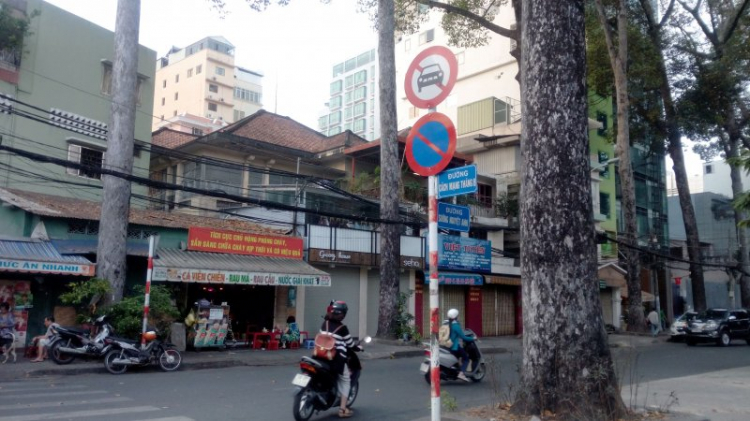 Đường một chiều đối với ôtô Đường một chiều đối với ôtô