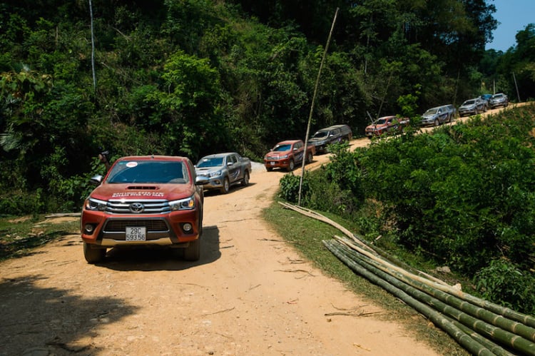 Hành trình khám phá Vườn Quốc Gia Pù Mát cùng Toyota Hilux mới