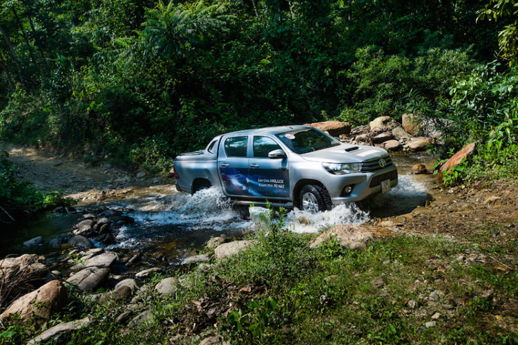 Hành trình khám phá Vườn Quốc Gia Pù Mát cùng Toyota Hilux mới