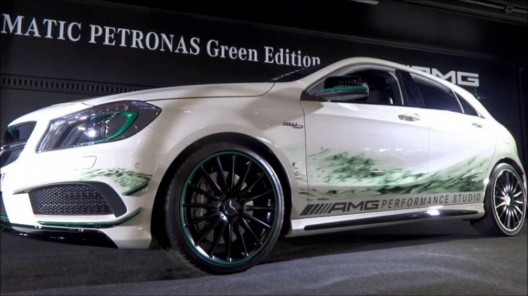 C300 AMG hay CLA 250 AMG C300 AMG hay CLA 250 AMG