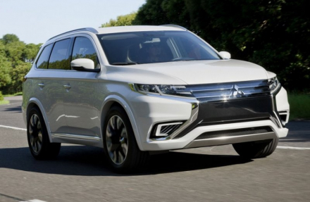 2017-Mitsubishi-Outlander-release-date.jpg