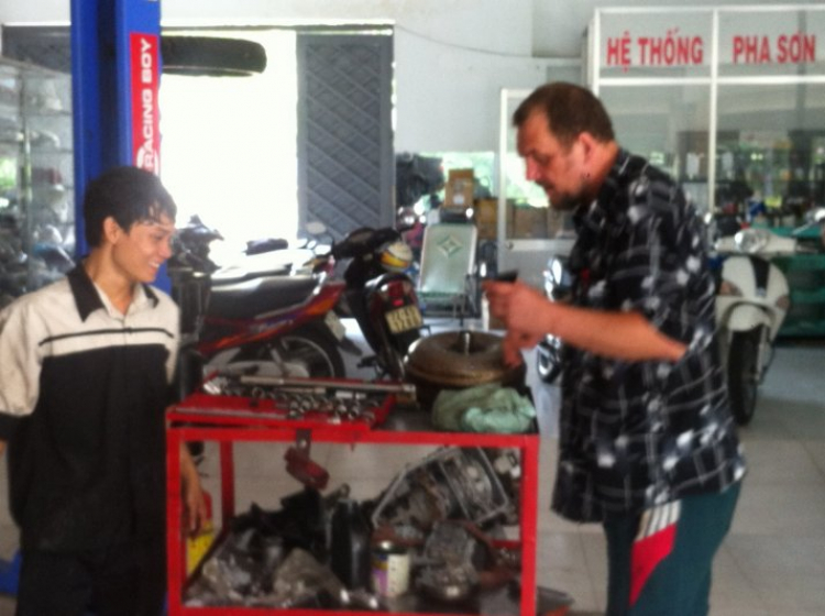 Làm sao để khắc phục tình trạng hộp số tự động bị giật khi chuyển số Làm sao để khắc phục tình trạng hộp số tự động bị giật khi chuyển số