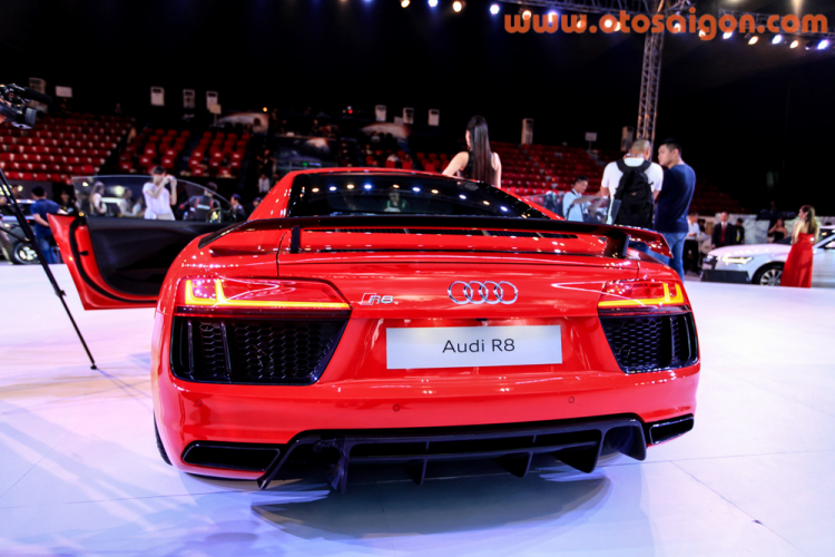 Chiêm ngưỡng Audi R8 Coupe 2016 đầu tiên tại Việt Nam