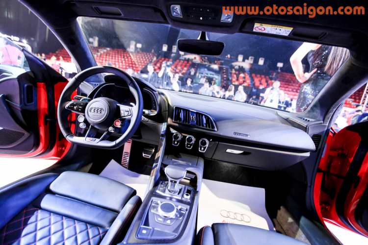 Chiêm ngưỡng Audi R8 Coupe 2016 đầu tiên tại Việt Nam Chiêm ngưỡng Audi R8 Coupe 2016 đầu tiên tại Việt Nam