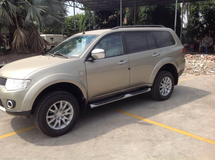 mua pajero spots doi 2014