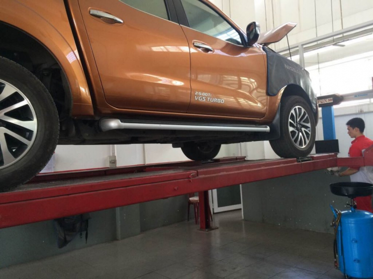 Chọn Ford Ranger 2.2 hay Nissan Navara VL? Chọn Ford Ranger 2.2 hay Nissan Navara VL?