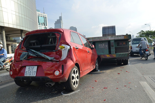 Cầu Kinh Tẻ sáng nay...