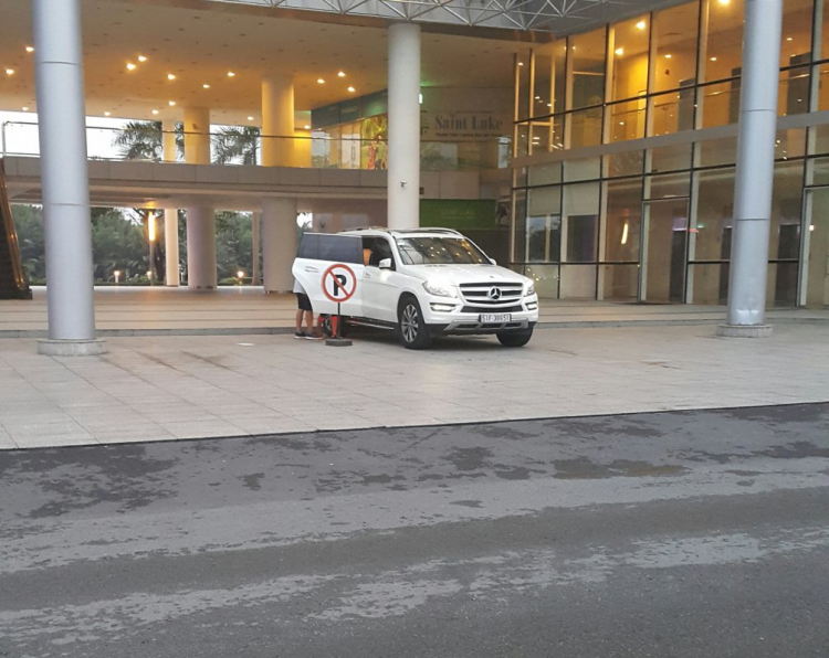 Đậu xe ở PMH???