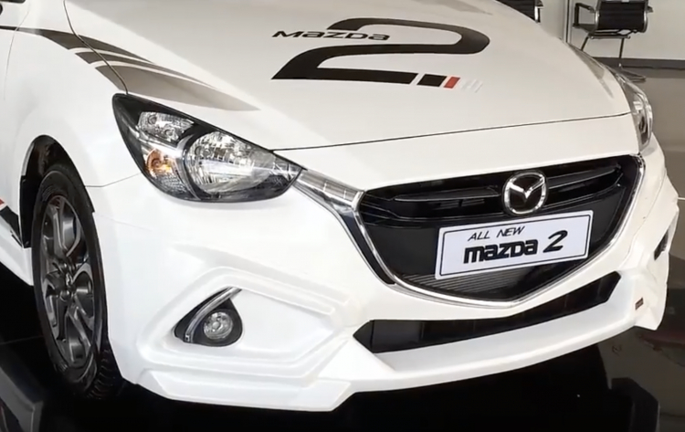 Xuất hiện ảnh Mazda2 có thêm bodykit thể thao ở Đại Lý