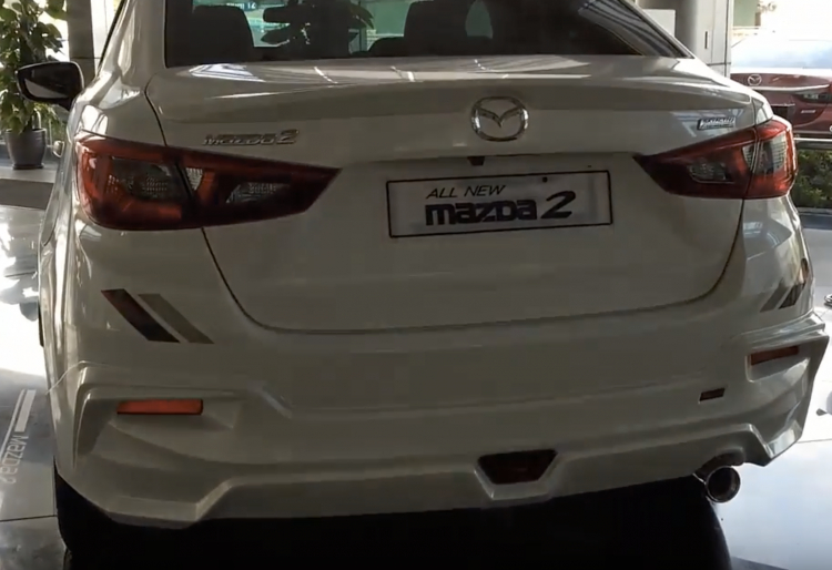 Xuất hiện ảnh Mazda2 có thêm bodykit thể thao ở Đại Lý