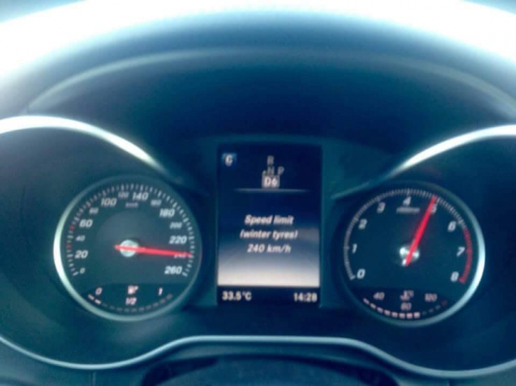 BMW 730Li 2016 ra mắt tại Việt Nam, giá từ 4,1 tỷ BMW 730Li 2016 ra mắt tại Việt Nam, giá từ 4,1 tỷ