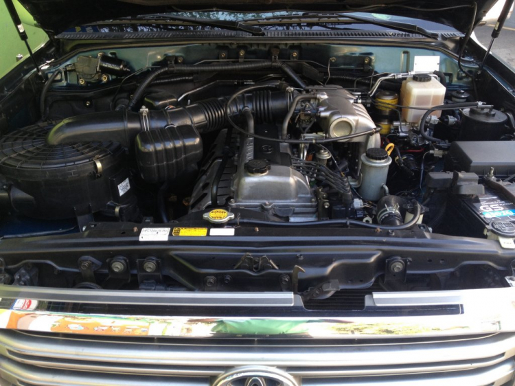 Land Cruser 2001 vs Audi Q7 2006. Land thắng. Land Cruser 2001 vs Audi Q7 2006. Land thắng.