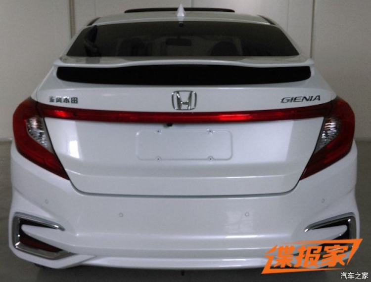 Honda Gienia: phiên bản Hatchback của City lộ diện