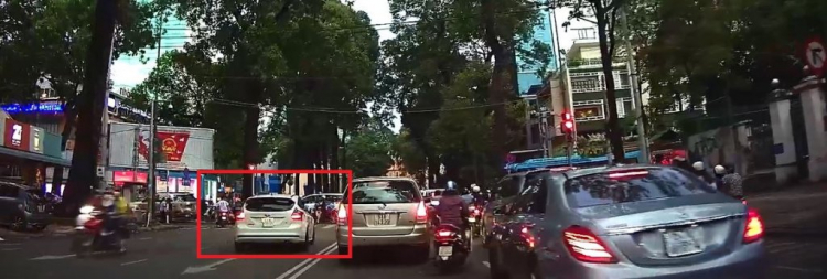 Cam của em - hỏi sao không mất bánh mì