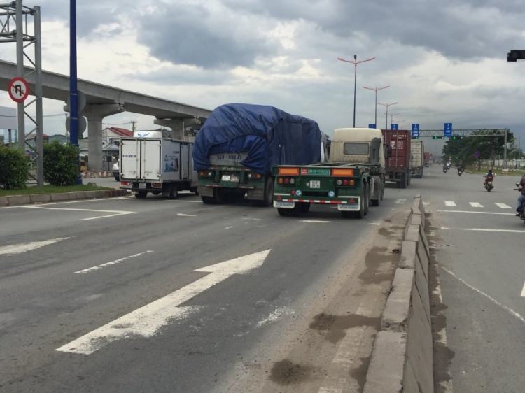 Cẩn thận ngã 3 khu công nghệ cao Q9 Cẩn thận ngã 3 khu công nghệ cao Q9