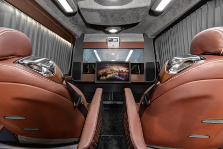 redline-mercedes-v-class-sprinter-1.jpg