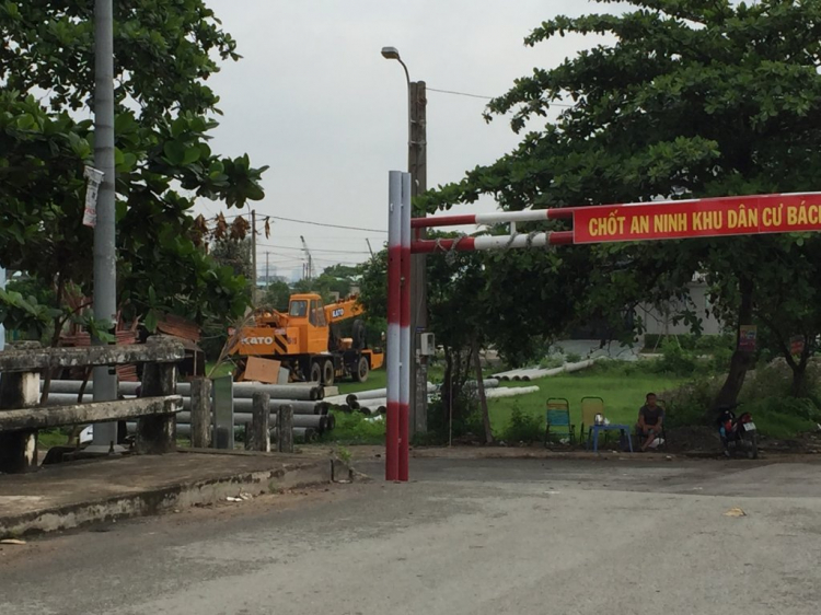 Các anh rành đất quận 9 bơi hết vào đây Các anh rành đất quận 9 bơi hết vào đây