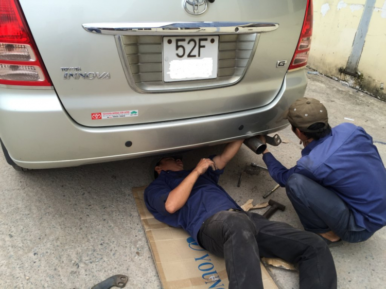 K tháo cản sau K tháo cản sau