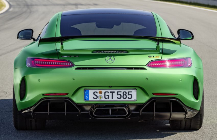 “Quái vật xanh” Mercedes-AMG GT R chính thức trình làng