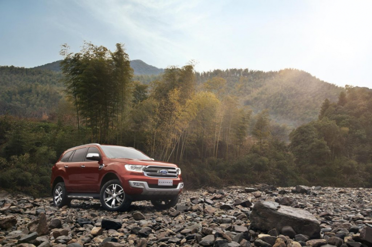 Toyota Sequoia Platinum 2016 về Việt Nam Toyota Sequoia Platinum 2016 về Việt Nam