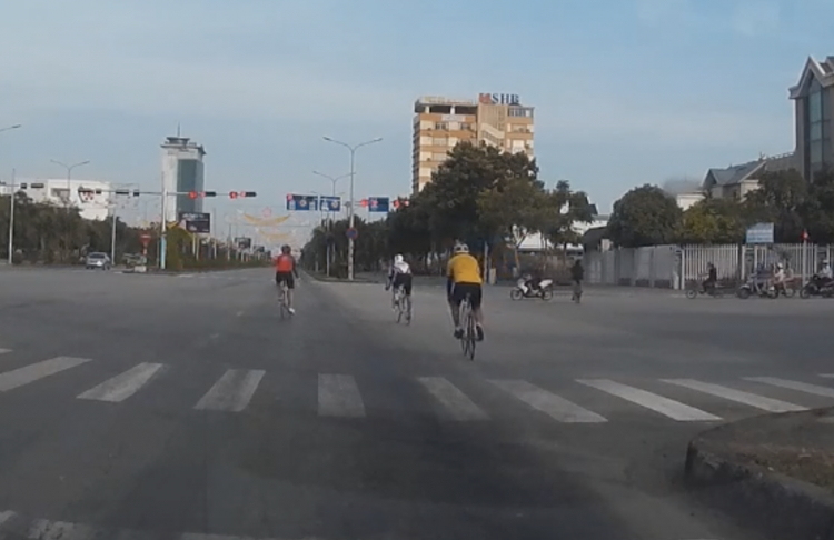 Luật giao thông Việt Nam không dành cho xe đạp