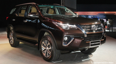 Toyota_Fortuner_2016 (1).jpg