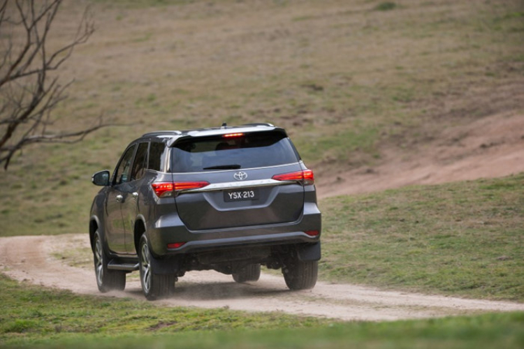Fortuner 2016 xuất hiện ở Việt Nam Fortuner 2016 xuất hiện ở Việt Nam
