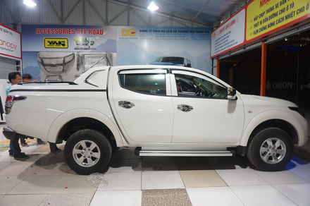 nap-thung-xe-ban-tai-Mitsubishi-Triton-2016 (1).jpg