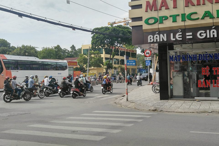 Thời gian cấm đi thẳng trên đường Phổ Quang!