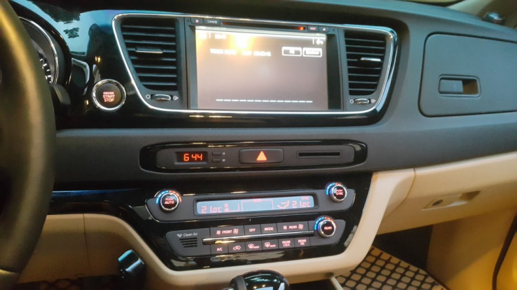 Đánh giá chi tiết Kia Sedona máy xăng bản cao cấp sau 2000km Đánh giá chi tiết Kia Sedona máy xăng bản cao cấp sau 2000km