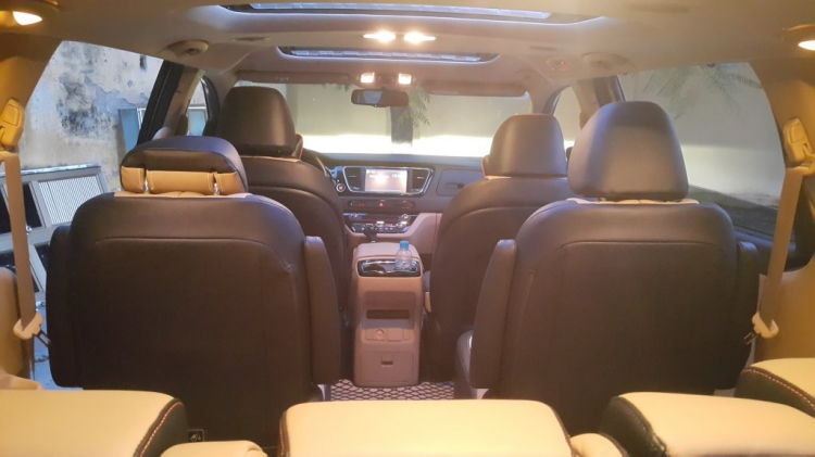 Đánh giá chi tiết Kia Sedona máy xăng bản cao cấp sau 2000km Đánh giá chi tiết Kia Sedona máy xăng bản cao cấp sau 2000km