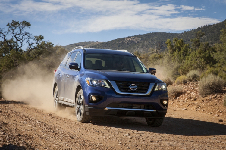 Nissan Pathfinder 2017 nâng cấp toàn diện