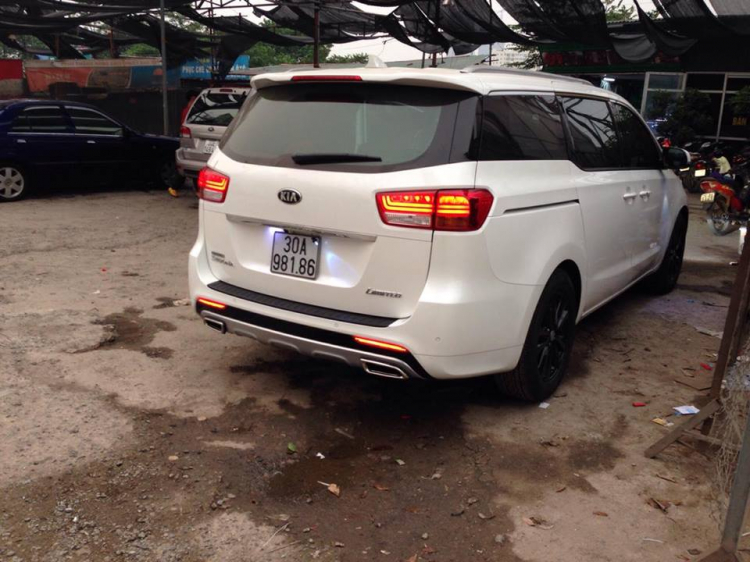 Đánh giá chi tiết Kia Sedona máy xăng bản cao cấp sau 2000km Đánh giá chi tiết Kia Sedona máy xăng bản cao cấp sau 2000km