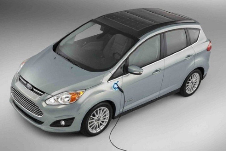 Ford triển lãm C-Max Solar Energi Concept ở CES 2014