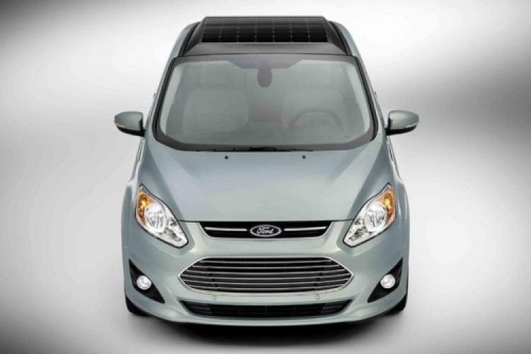 Ford triển lãm C-Max Solar Energi Concept ở CES 2014