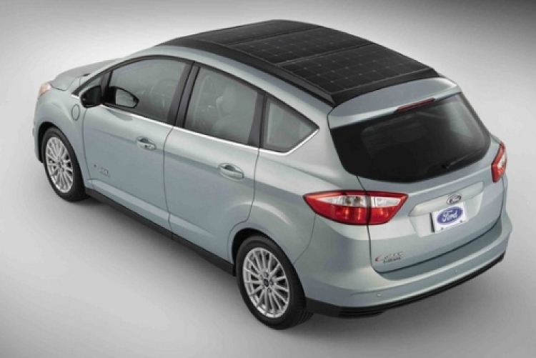 Ford triển lãm C-Max Solar Energi Concept ở CES 2014