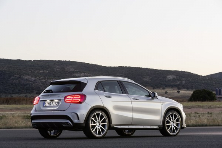 Mercedes-Benz GLA45 AMG chính thức trình làng