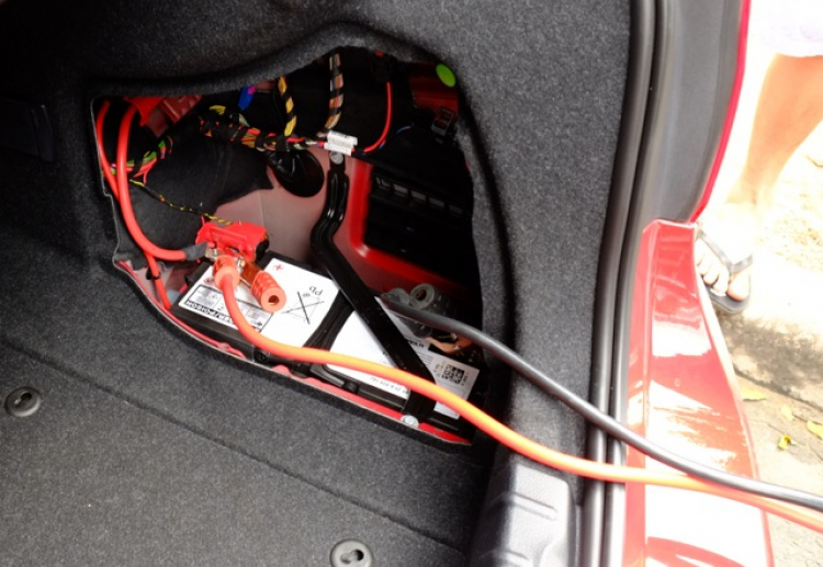 Thanh niên nghiêm túc BFC tham gia cứu hộ Mercedes GLK