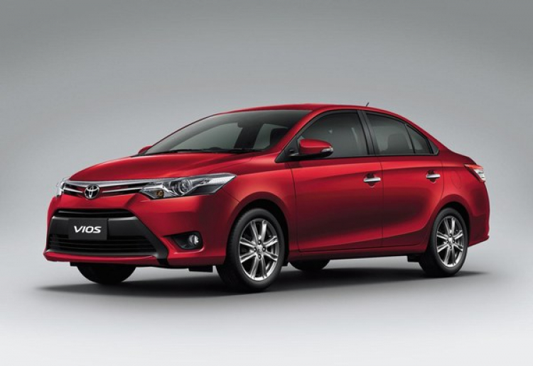 Toyota Vios 2014 đang “cháy hàng” ở nước láng giềng