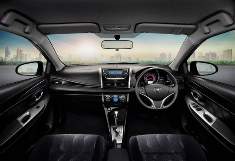 Toyota Vios 2014 đang “cháy hàng” ở nước láng giềng