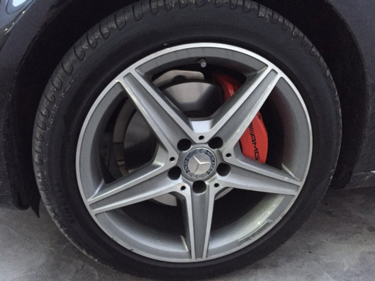 Nhờ các bác chuyên về mâm xe. Nhờ các bác chuyên về mâm xe.