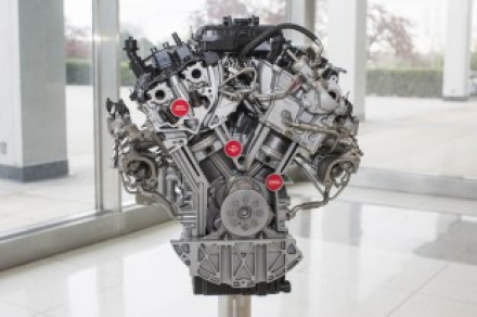 3.5-liter-EcoBoost-engine-close-up.jpg